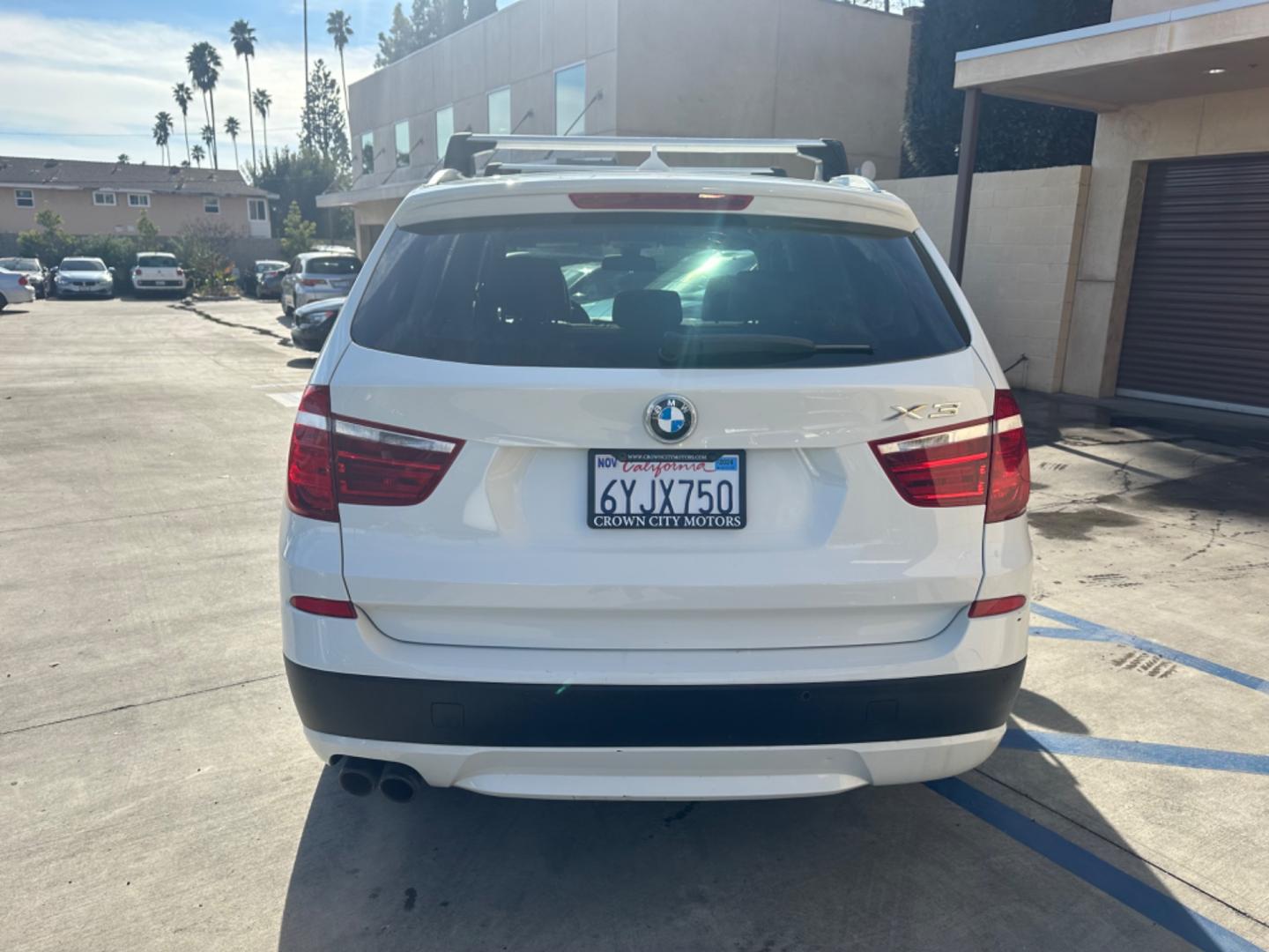 2013 WHITE BMW X3 xDrive28i (5UXWX9C52D0) with an 3.0L L6 DOHC 24V engine, 8-Speed Automatic transmission, located at 30 S. Berkeley Avenue, Pasadena, CA, 91107, (626) 248-7567, 34.145447, -118.109398 - Crown City Motors is a used “Buy Here Pay Here” car dealer in Pasadena CA. “Buy Here Pay Here” financing, means that when you purchase your vehicle from our dealership, that you make the payments to the dealership as well. We do not need the banks approval to get you approved for a used auto - Photo#10